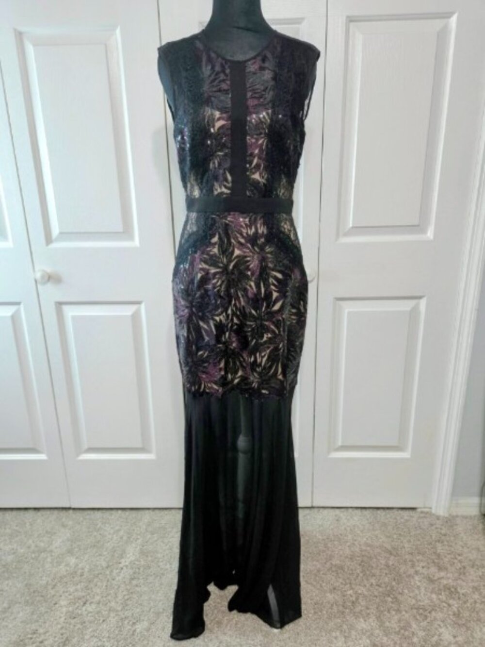 BCBGMAXAZRIA Shawna Lace Sequin Maxi Gown Italian Plum Burgundy